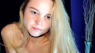 Home D20 - Cut blonde girl with nice boobs